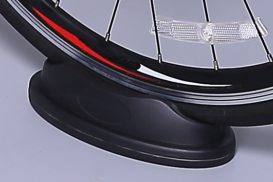 FRONT WHEEL SUPPORT 